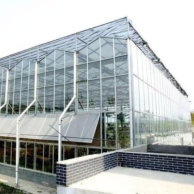 Origine Serre en verre végétale et florale avec méthode de culture hydroponique