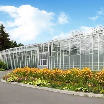 Origine Serre en verre végétale et florale avec méthode de culture hydroponique